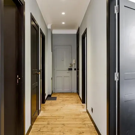 Superb In The City-center Of - Welkeys Apartamento