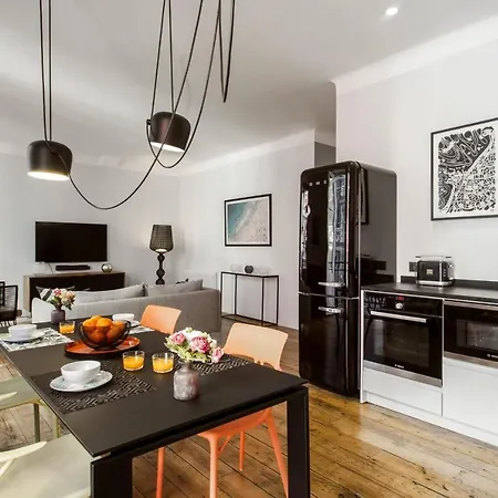 Superb In The City-center Of - Welkeys Διαμέρισμα